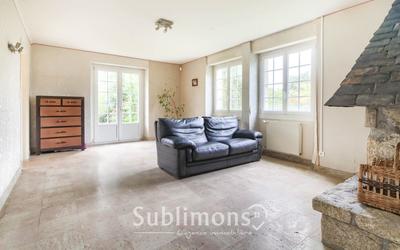 Maison - 184 m² - 8 pièces