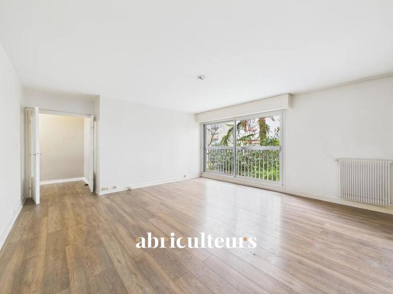 Appartement ancien - 86 m² - 4 pièces