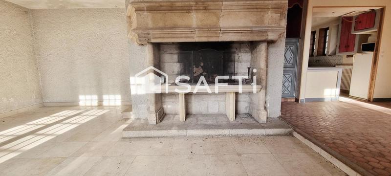 Maison - 236 m² - 8 pièces