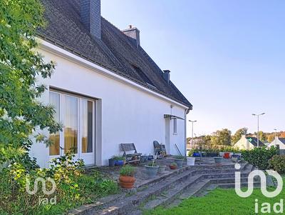 Maison de ville - 240 m² - 7 pièces