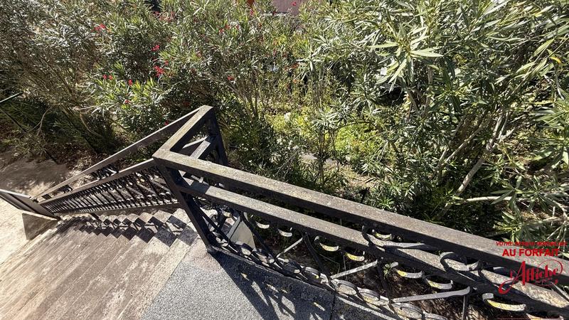 Maison - 99 m² - 5 pièces