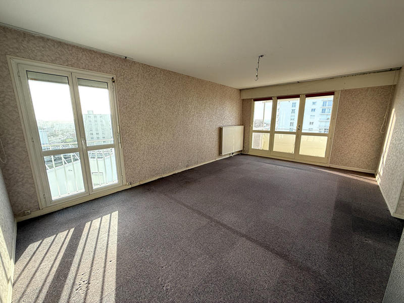 Appartement - 90 m² - 4 pièces