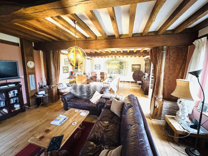 Maison - 264 m² - 7 pièces