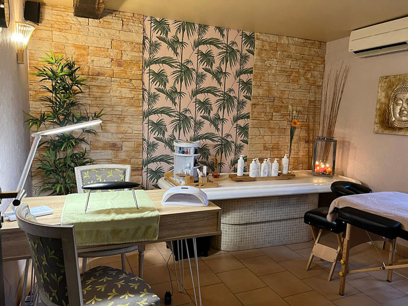 Maison - 542 m² - 20 pièces