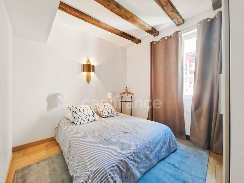 Appartement - 93 m² - 4 pièces