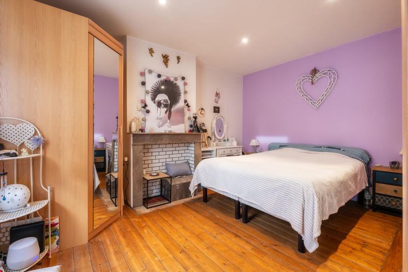 Maison - 210 m² - 7 pièces