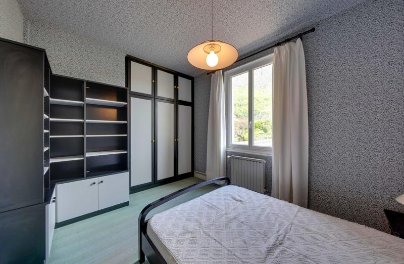 Maison - 251 m² - 6 pièces