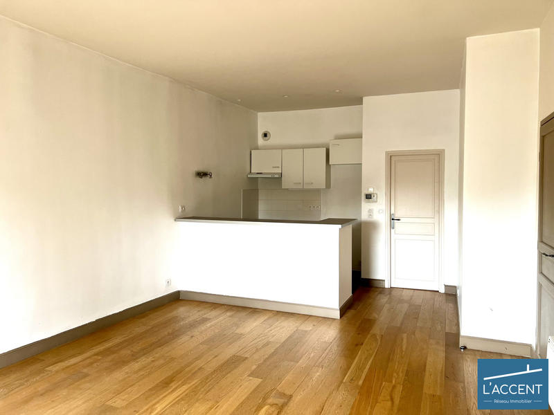 Appartement - 75 m² - 3 pièces