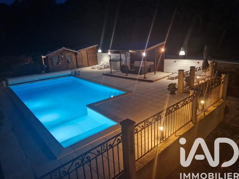 Maison - 162 m² - 5 pièces