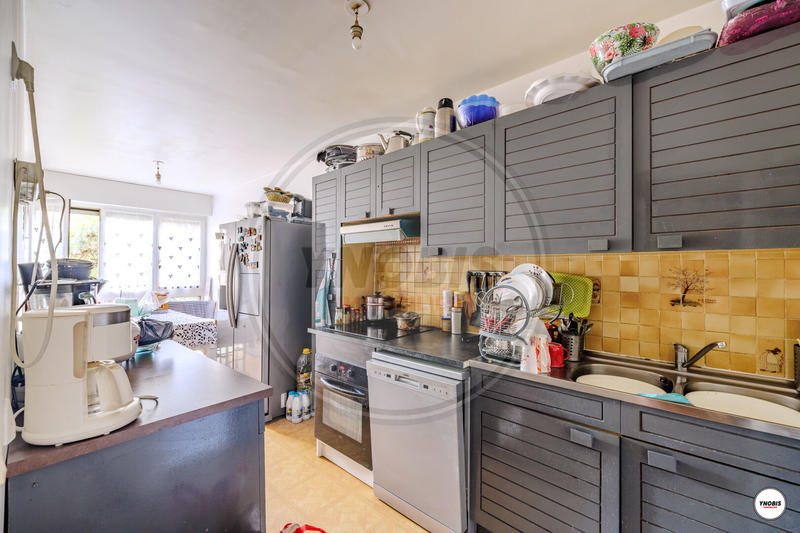 Appartement - 80 m² - 4 pièces