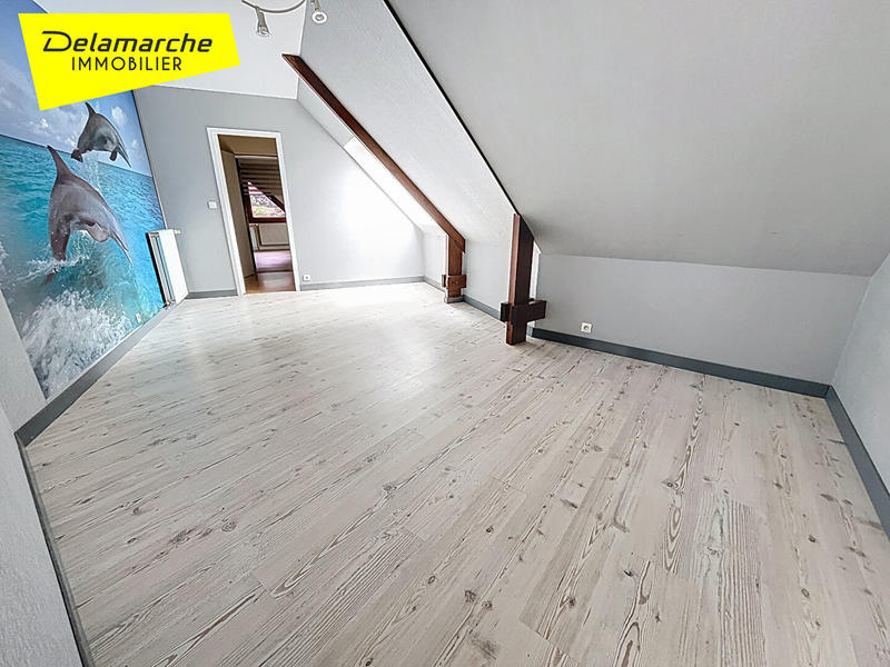 Maison - 189 m² - 8 pièces