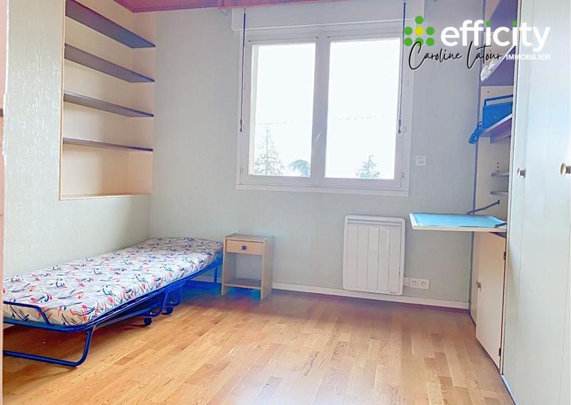 Maison - 310 m² - 6 pièces