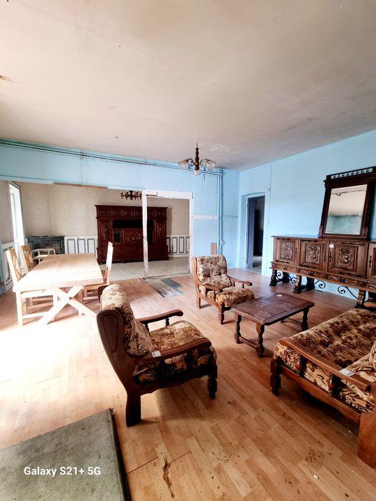 Maison de village - 250 m² - 10 pièces