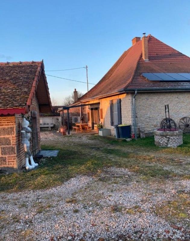 Maison - 98 m² - 2 pièces