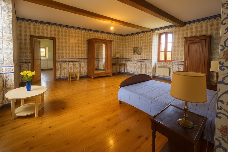 Maison - 235 m² - 8 pièces