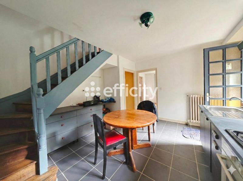 Maison - 99 m² - 6 pièces