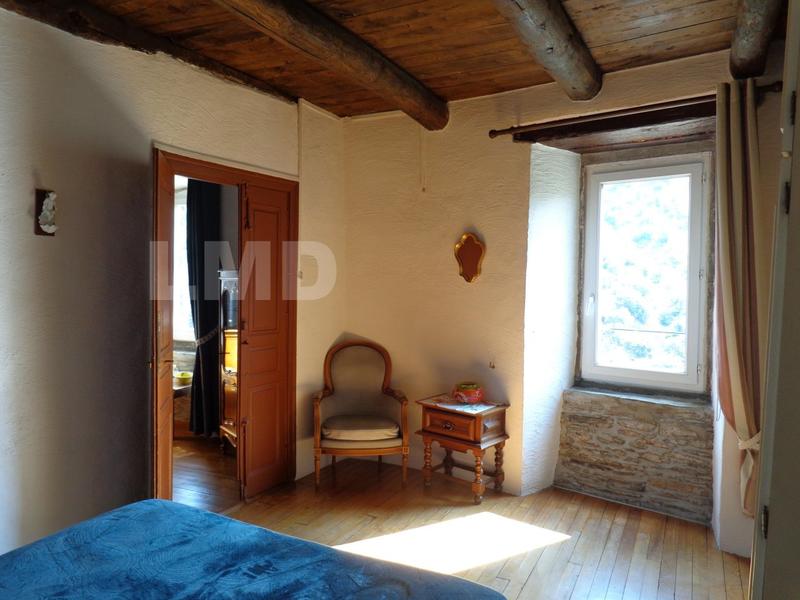 Maison - 104 m² - 5 pièces