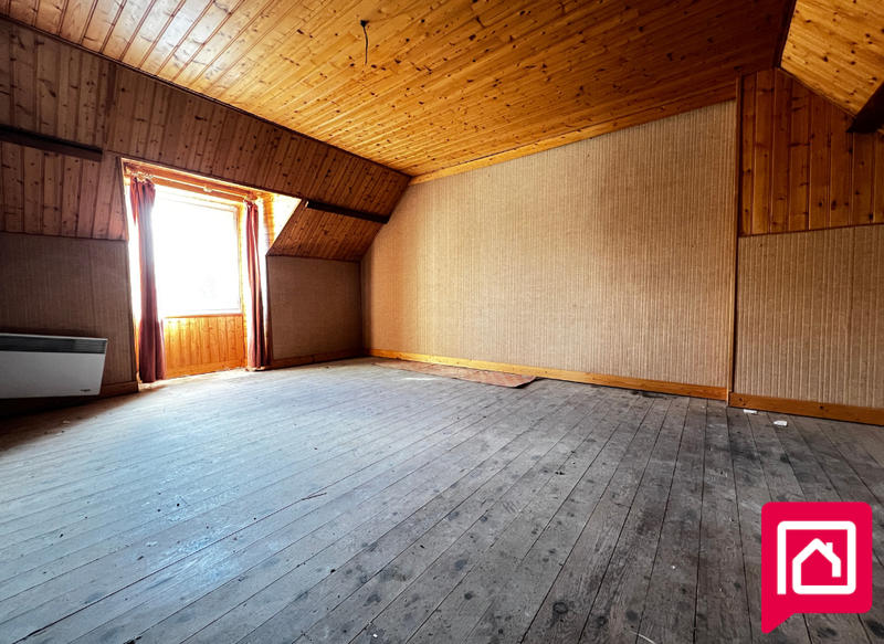 Maison - 196 m² - 8 pièces