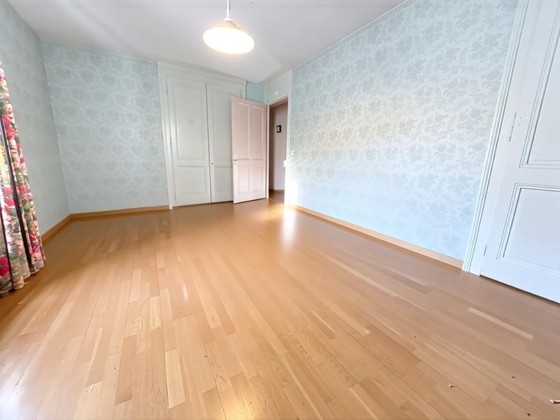 Maison - 206 m² - 5 pièces