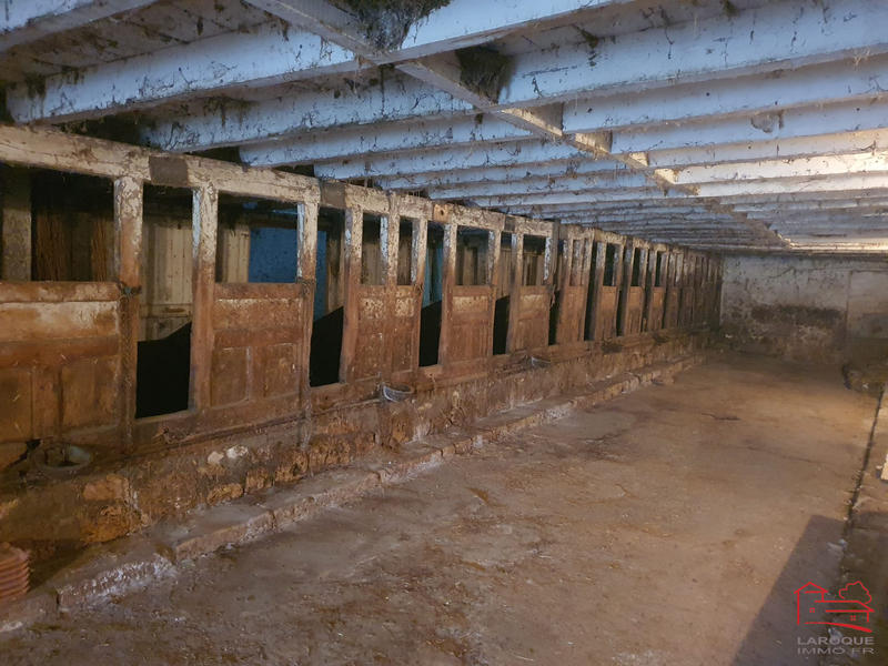 Maison ancienne - 1 m² - 1 pièce