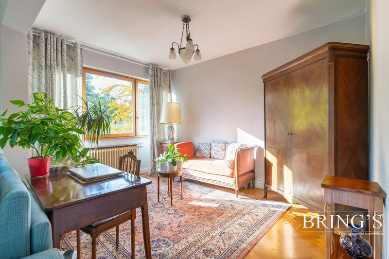 Appartement - 101 m² - 6 pièces