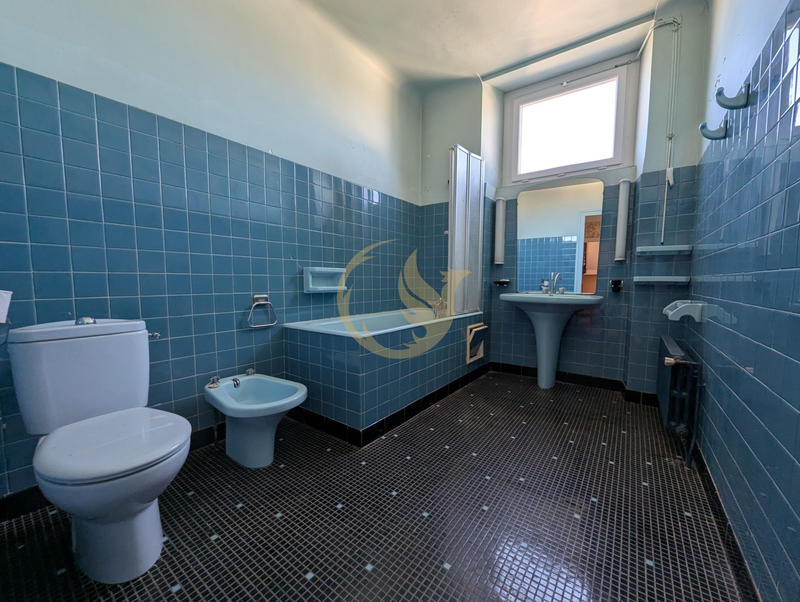 Maison ancienne - 200 m² - 8 pièces