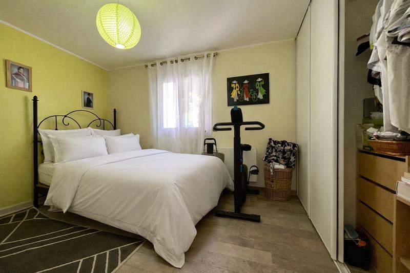 Appartement - 94 m² - 4 pièces