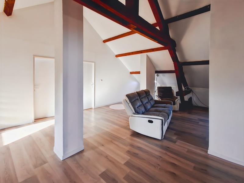 Maison - 301 m² - 10 pièces