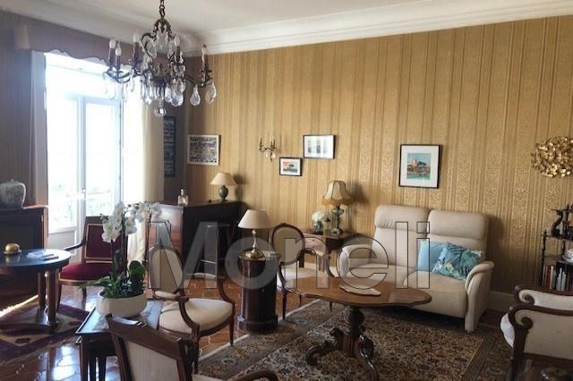 Appartement - 180 m² - 7 pièces