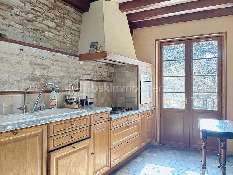 Maison ancienne - 174 m² - 7 pièces