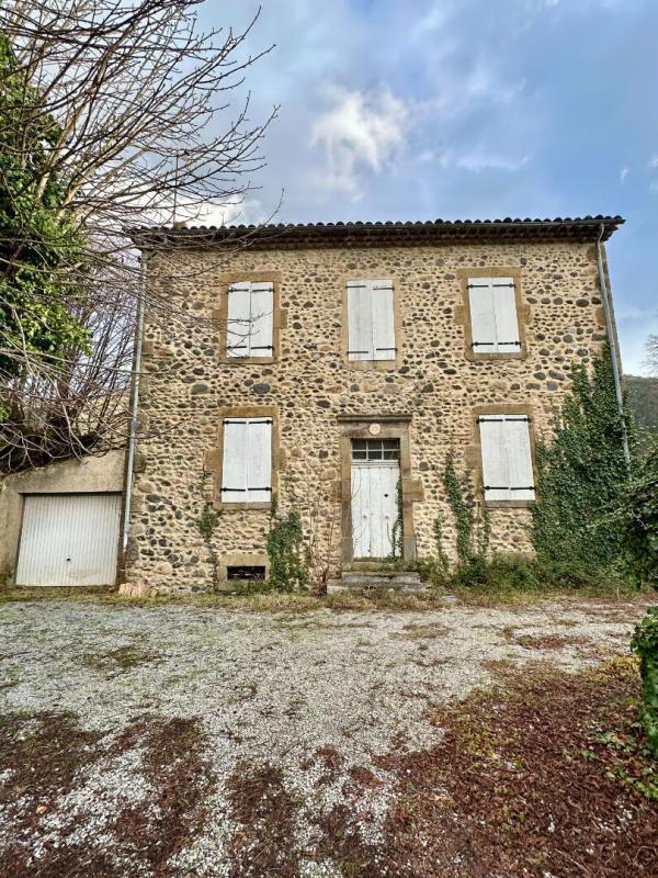 Maison en pierre - 203 m² - 11 pièces