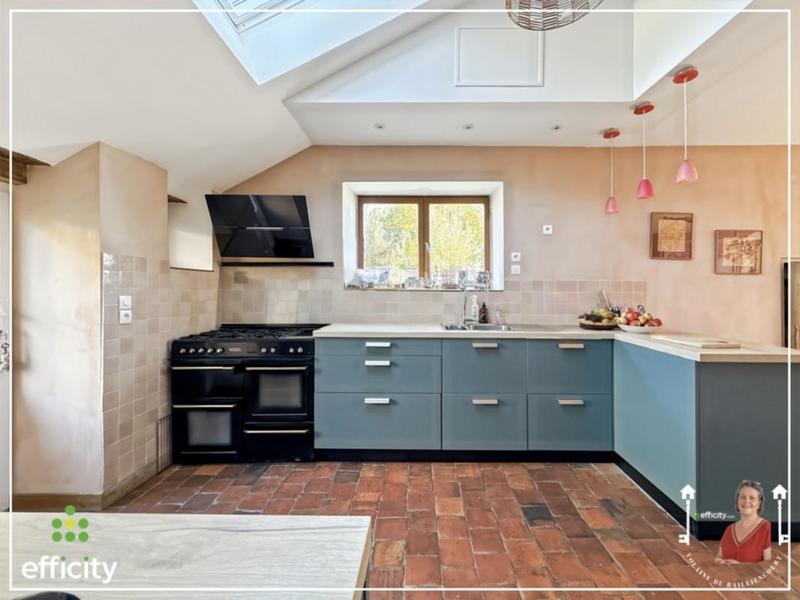 Maison - 180 m² - 7 pièces