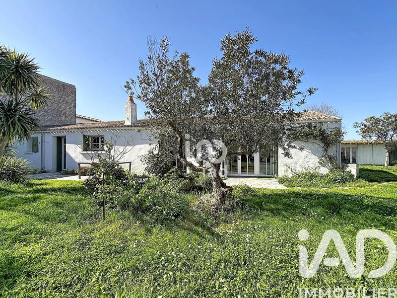 Maison - 99 m² - 5 pièces