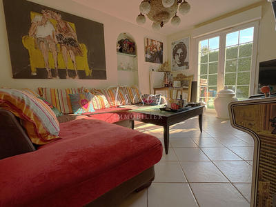 Maison - 269 m² - 8 pièces