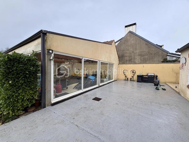 Maison de campagne - 205 m² - 10 pièces