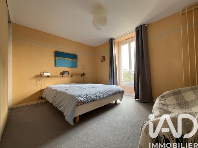 Maison - 231 m² - 11 pièces