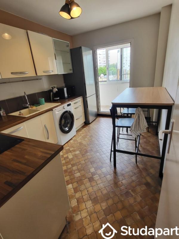 Chambre - 10 m² - 1 pièce