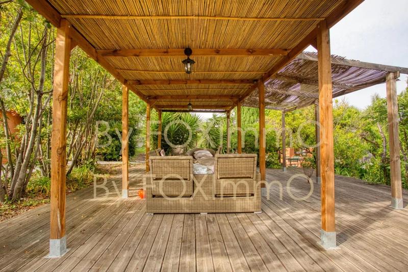 Propriété - 267 m² - 11 pièces