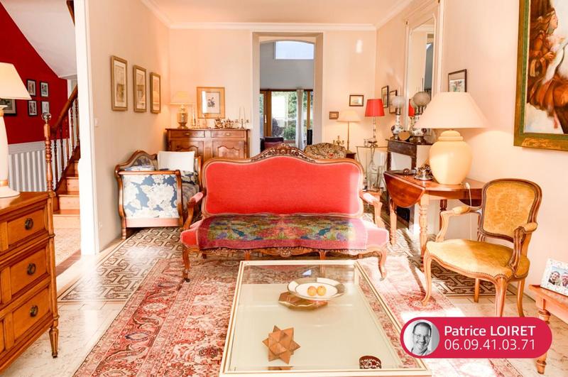 Maison de maîtres - 200 m² - 9 pièces