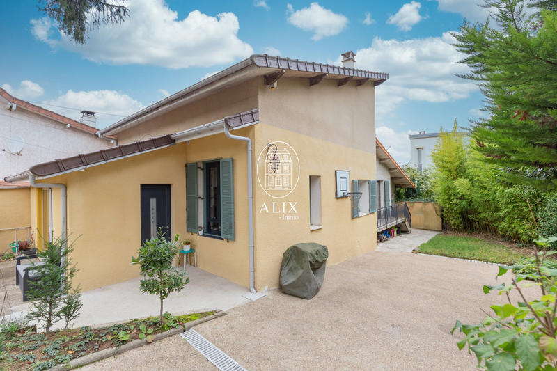 Maison - 150 m² - 6 pièces