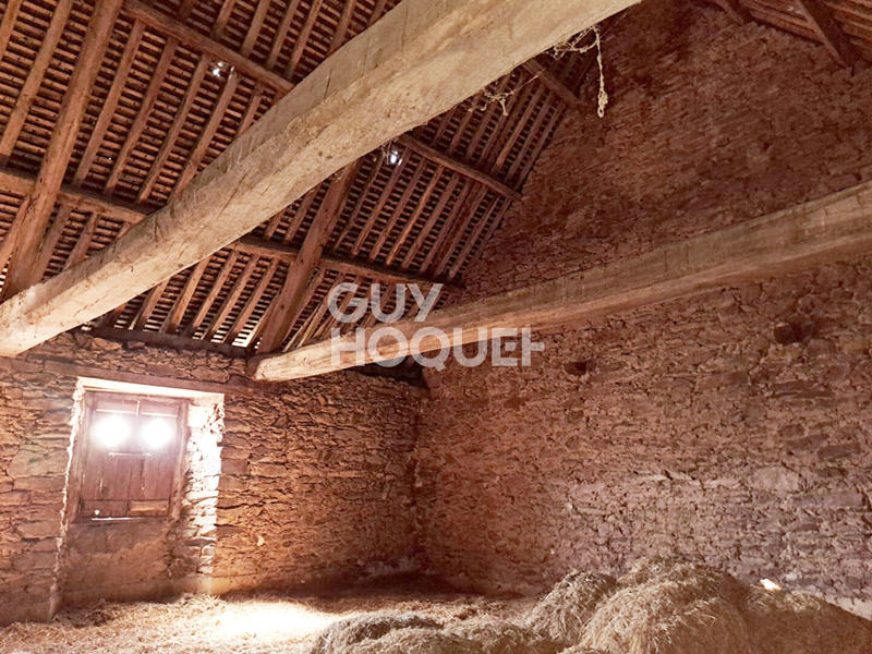 Maison - 270 m² - 2 pièces