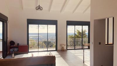 Villa - 190 m² - 8 pièces