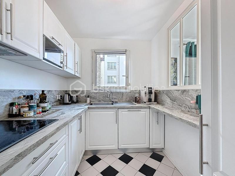 Appartement - 65 m² - 3 pièces