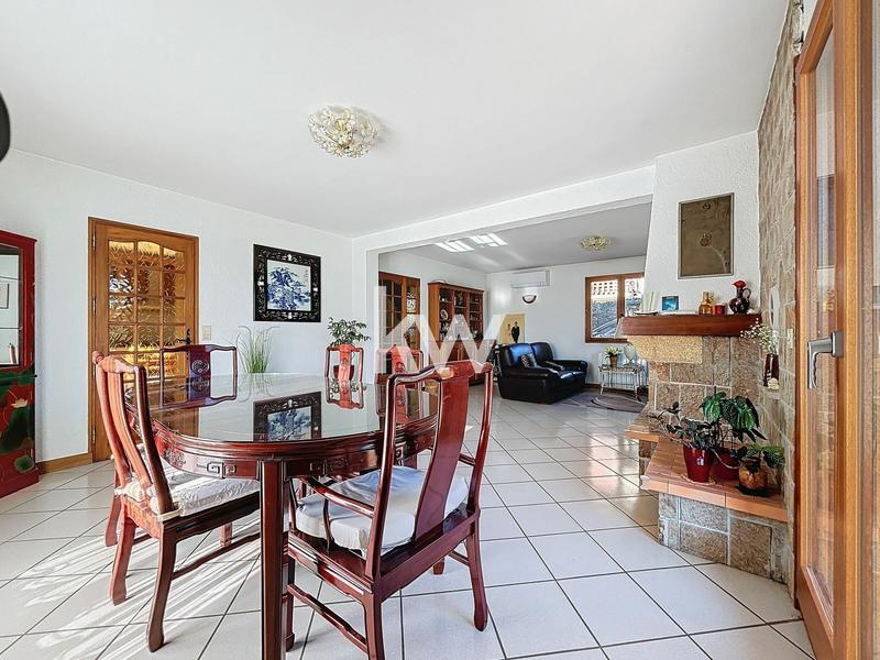 Maison - 191 m² - 7 pièces