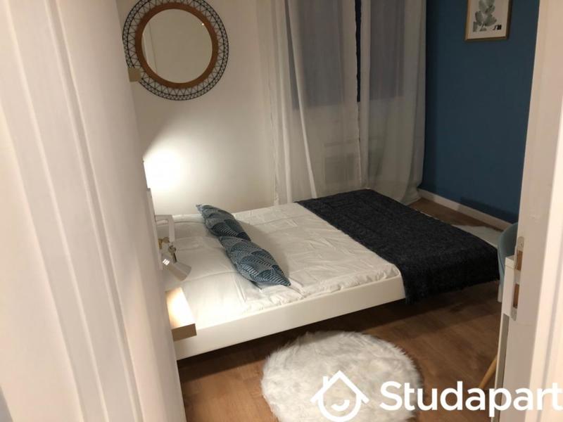 Chambre - 12 m² - 1 pièce