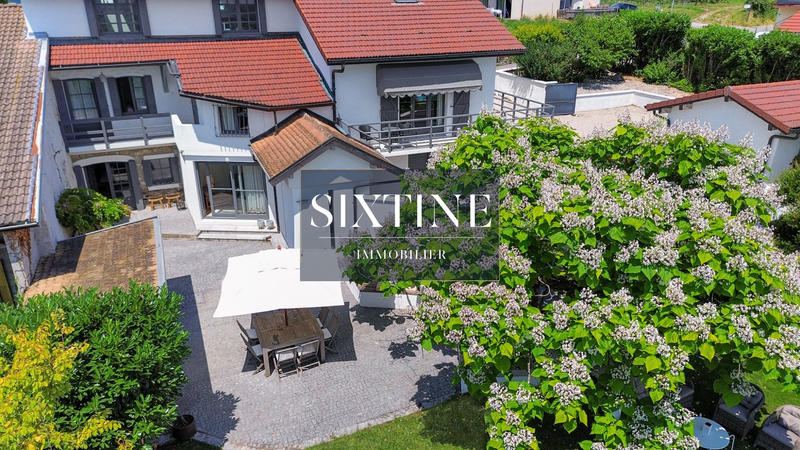 Maison ancienne - 297 m² - 12 pièces