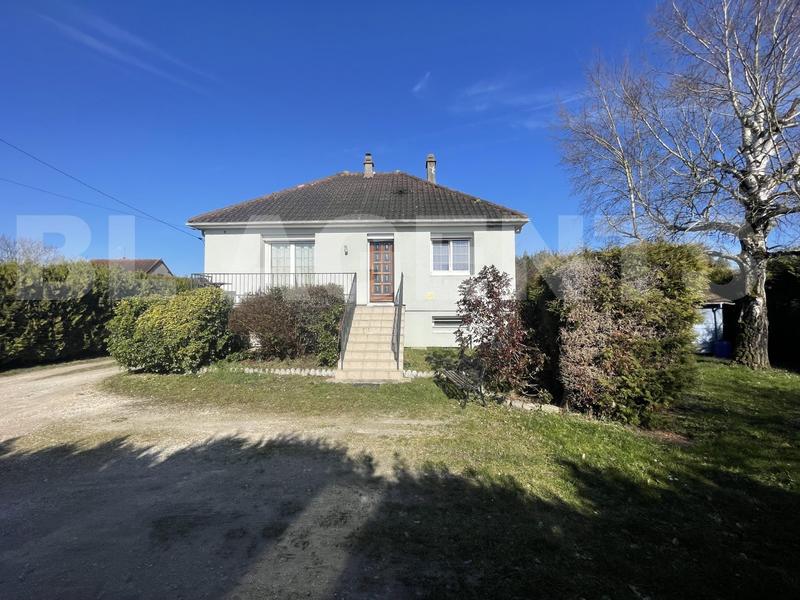 Maison traditionnelle - 110 m² - 5 pièces