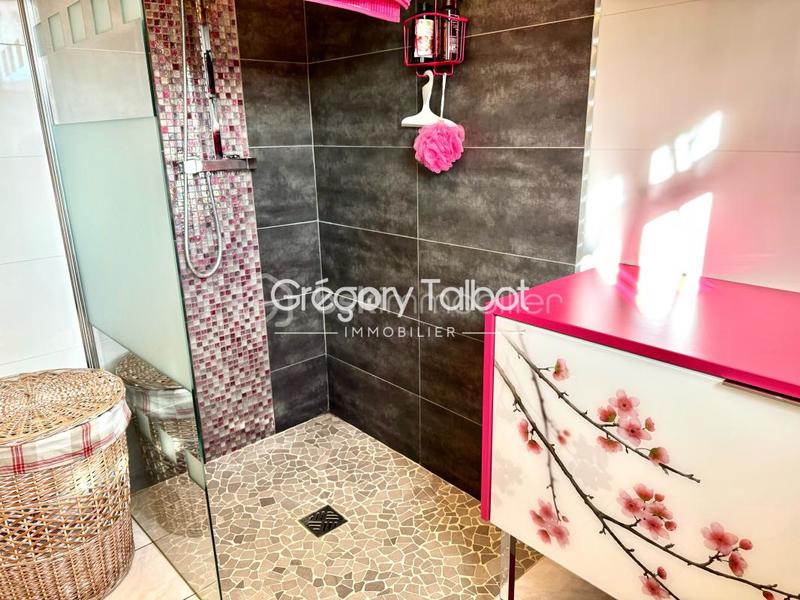 Pavillon - 131 m² - 6 pièces