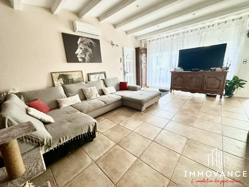 Villa - 558 m² - 9 pièces