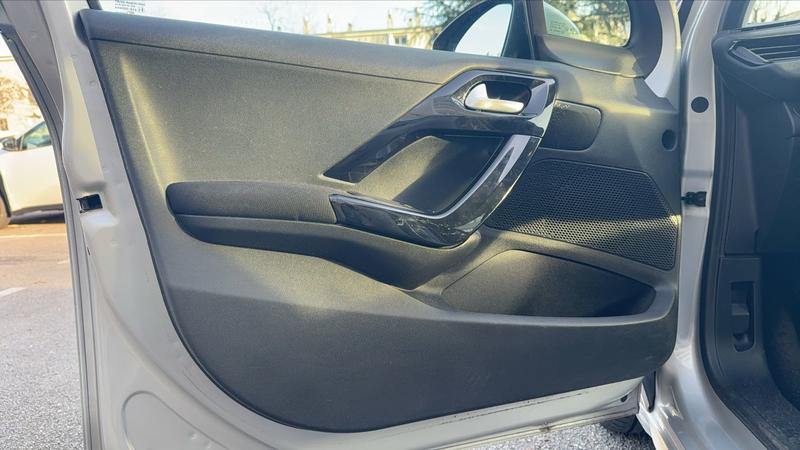 Peugeot 208 1.2 PureTech 82 Active